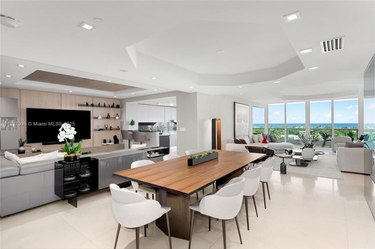 Porto Vita South Tower #1103 image #10