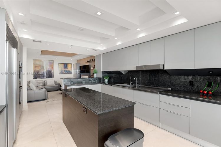 Porto Vita South Tower #1103 image #14