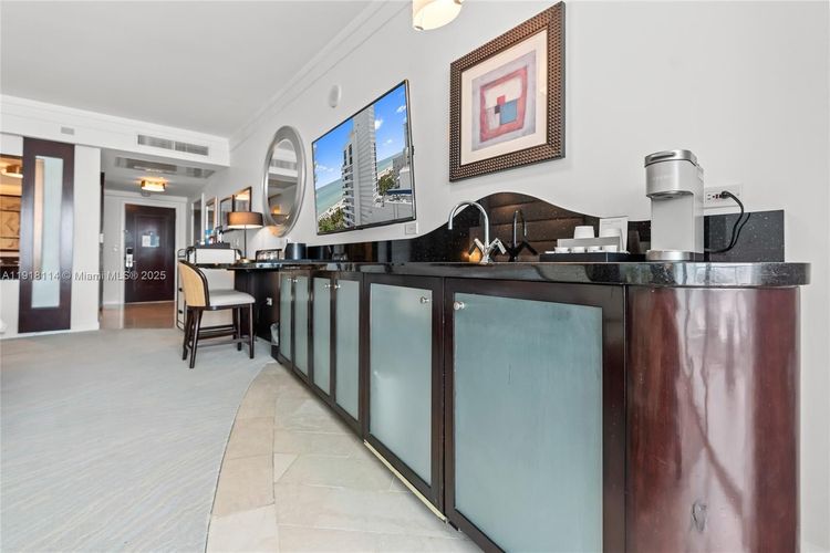 Fontainebleau III Sorrento #1118 image #11