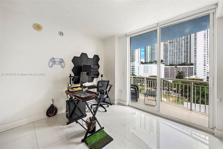 1800 Biscayne Plaza #708 image #12
