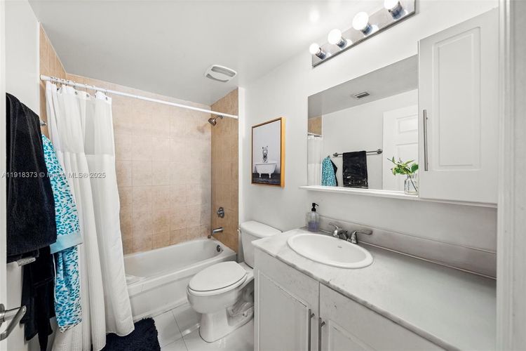 1800 Biscayne Plaza #708 image #21