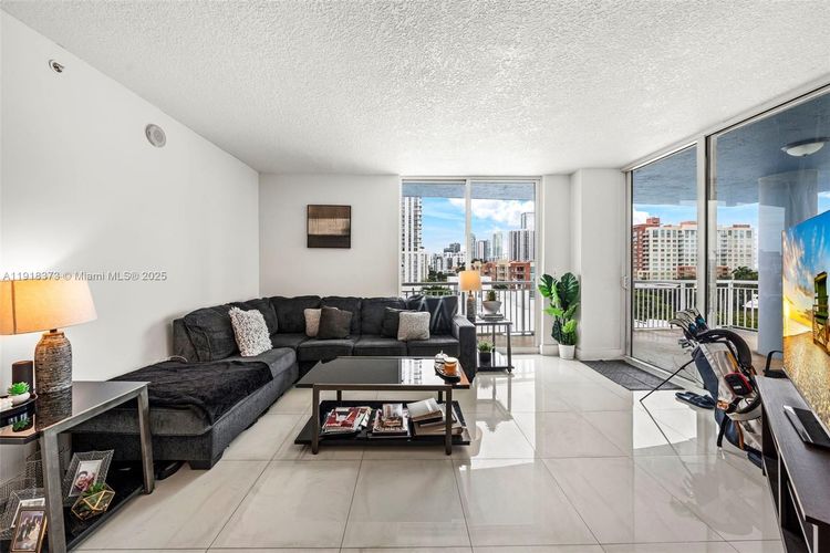 1800 Biscayne Plaza #708 image #24