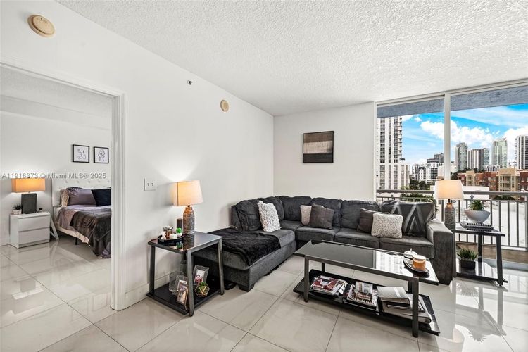 1800 Biscayne Plaza #708 image #25