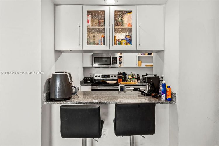 1800 Biscayne Plaza #708 image #27