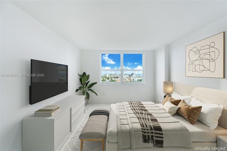 Yacht Club at Portofino #1209 image #16