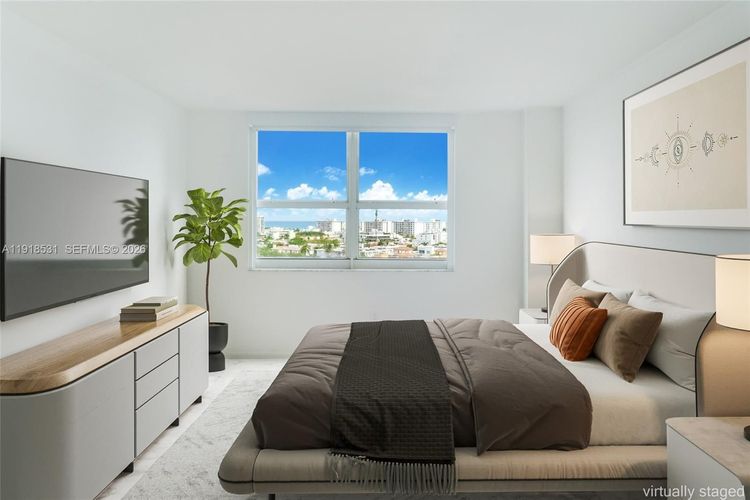 Yacht Club at Portofino #1209 image #26