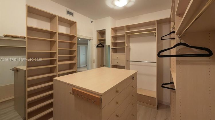 Williams Island 2000 #3004 image #16