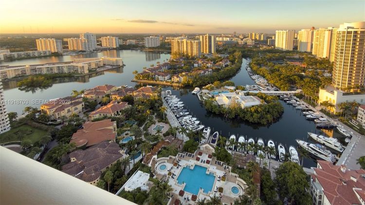 Williams Island 2000 #3004 image #23