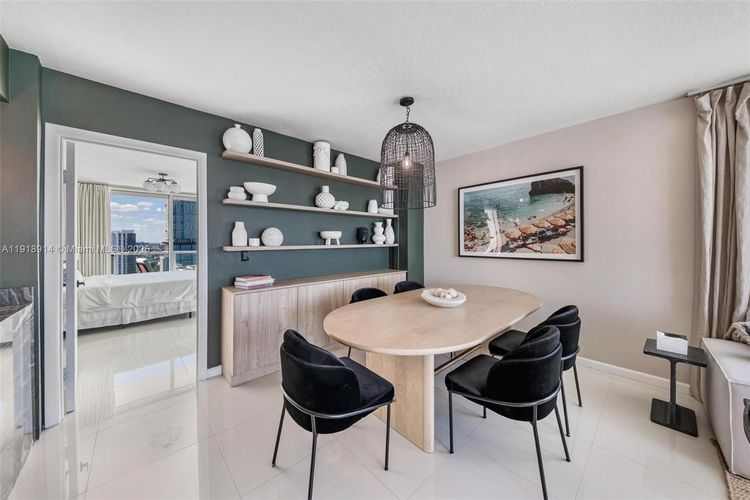 Onyx #1805 image #11