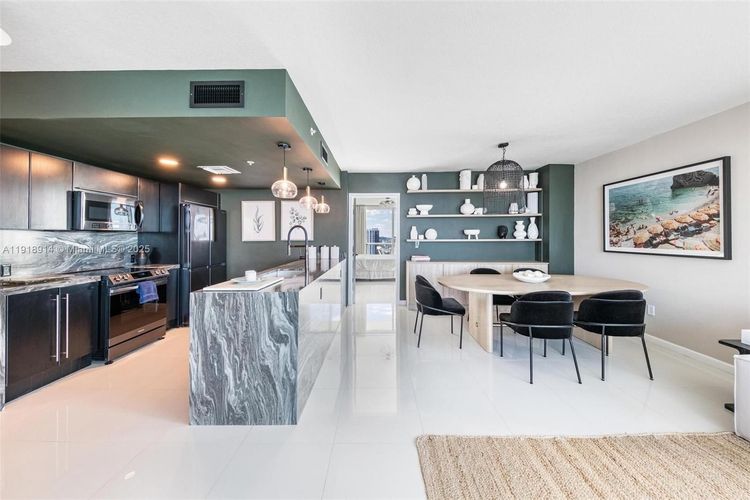 Onyx #1805 image #12