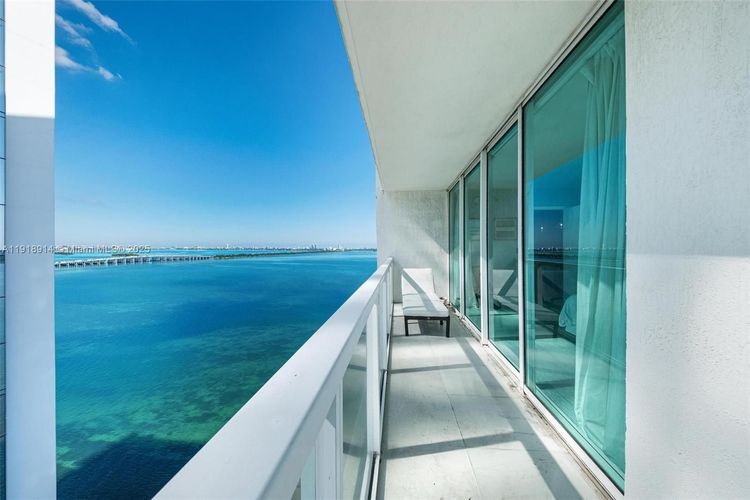 Onyx #1805 image #24