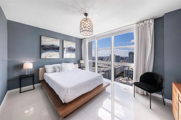 Onyx #1805 image #33