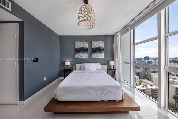 Onyx #1805 image #35