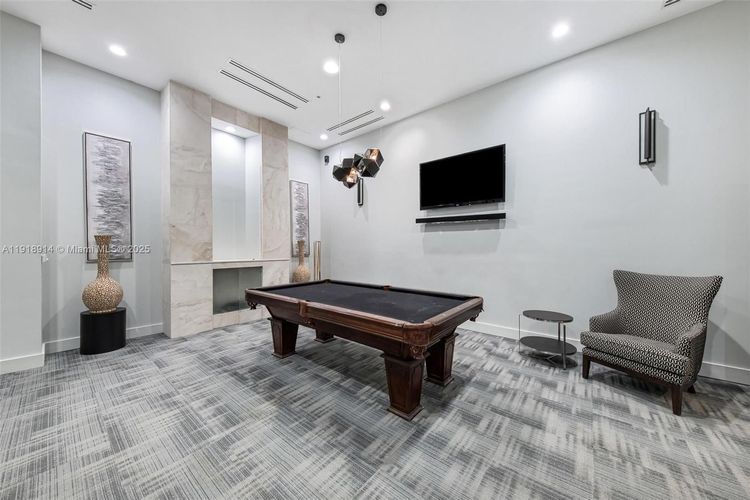 Onyx #1805 image #57