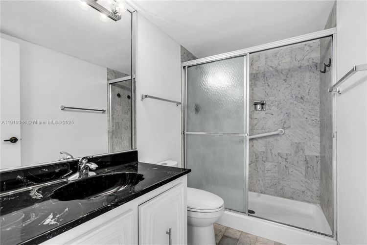 Bayshore Place #608B image #13