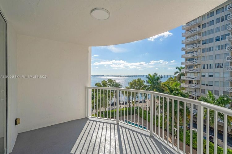 Bayshore Place #608B image #25