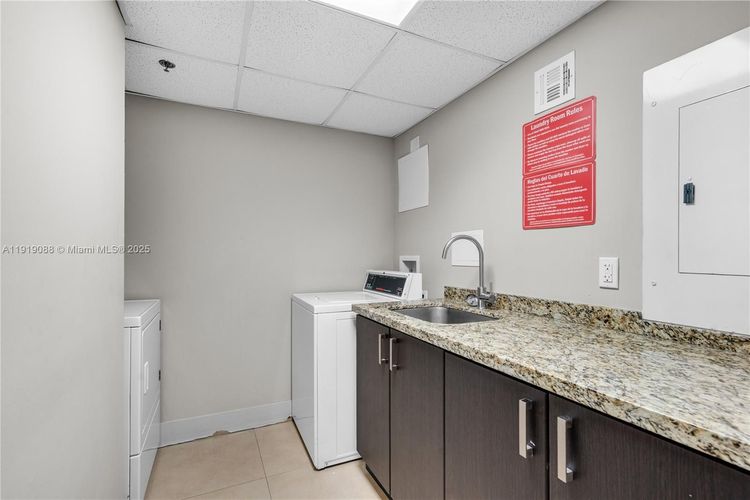 Bayshore Place #608B image #28