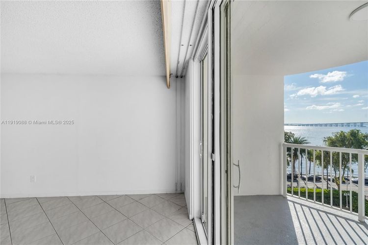 Bayshore Place #608B image #7
