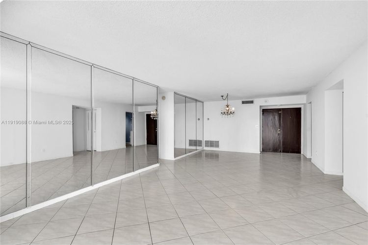 Bayshore Place #608B image #8