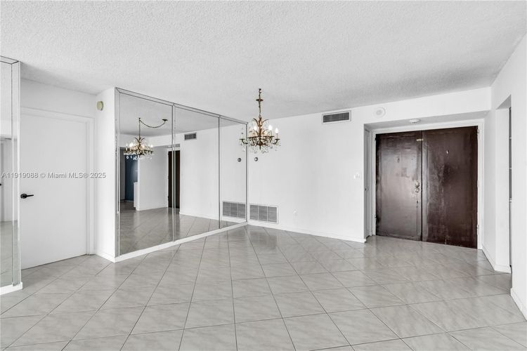 Bayshore Place #608B image #9