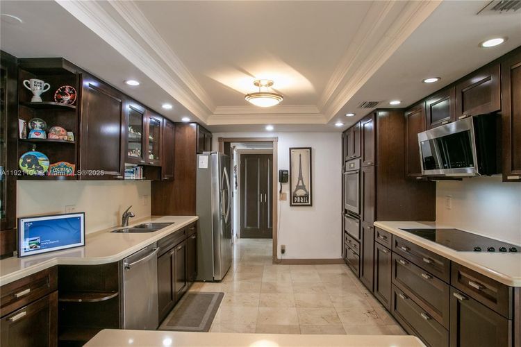 Cricket Club Miami #2105 image #13