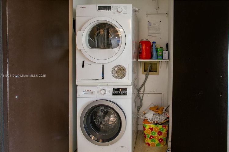 Cricket Club Miami #2105 image #16