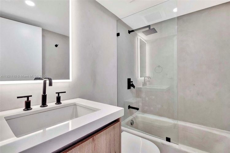 Imperial at Brickell #1202 image #22