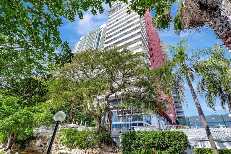Imperial at Brickell #1202 image #28