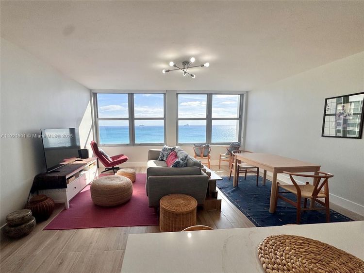 Triton Towers #1201 image #15