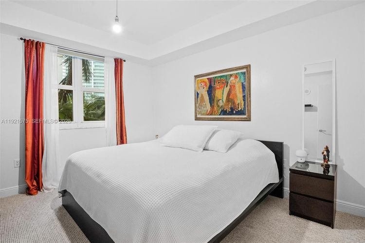 Turnberry Village #212 image #14