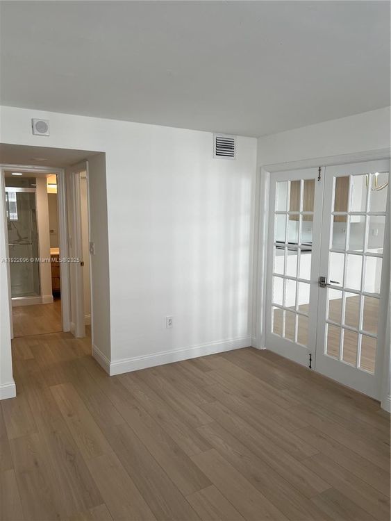 Ocean Point #523 image #23