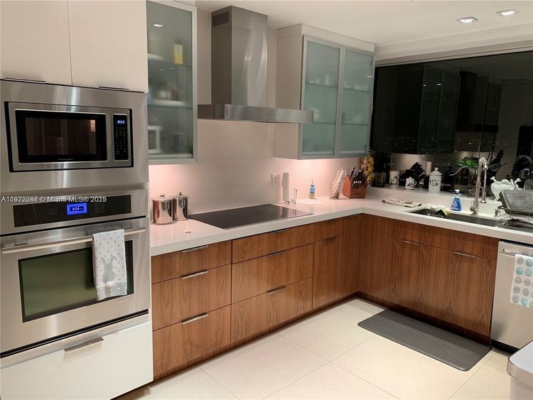 The Palace Condo #A-3902 image #13