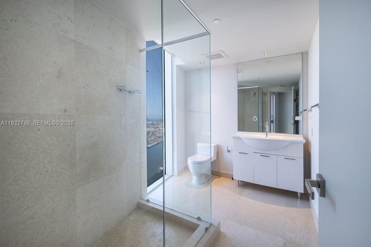 Icon Brickell I #5701 image #20