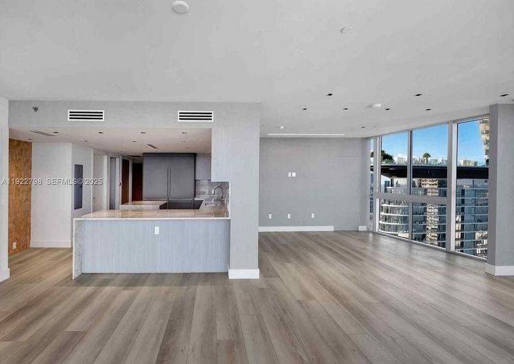 Icon Brickell I #5701 image #32