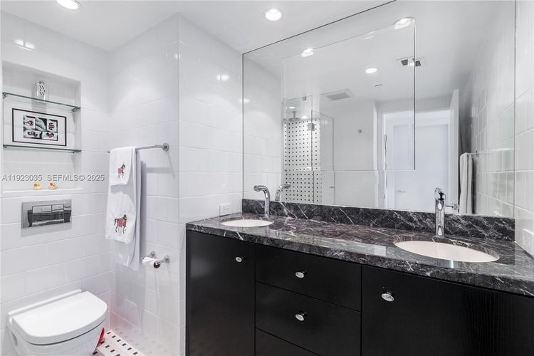 The Venetia #20A image #27