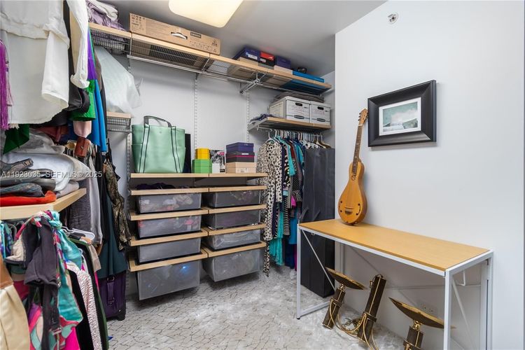 The Venetia #20A image #28