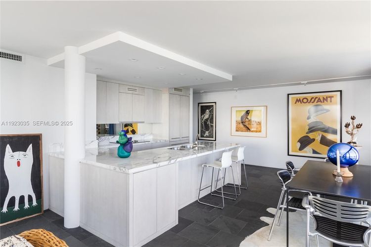 The Venetia #20A image #6