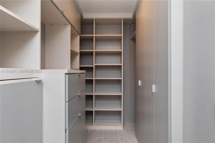 Aria on the Bay #5012 image #12