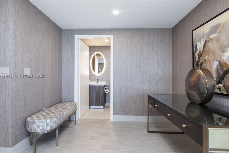 Aria on the Bay #5012 image #22