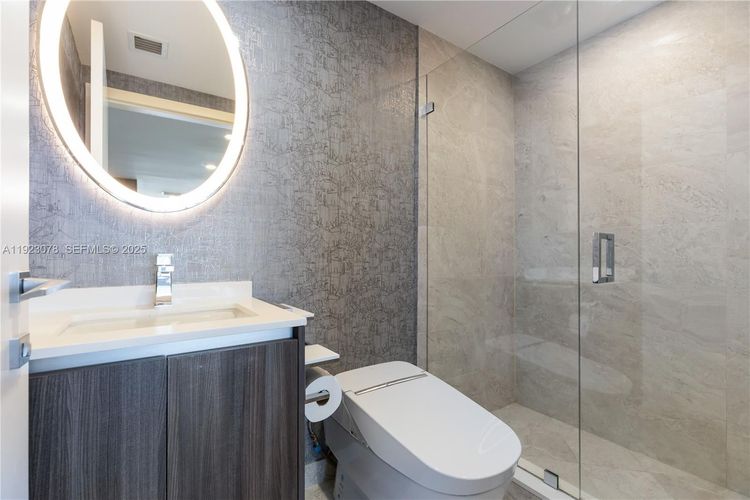 Aria on the Bay #5012 image #23