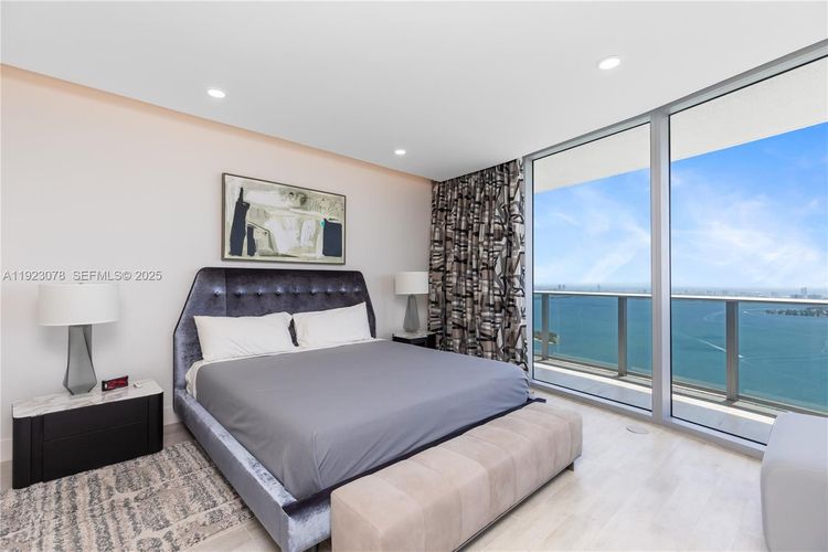 Aria on the Bay #5012 image #36