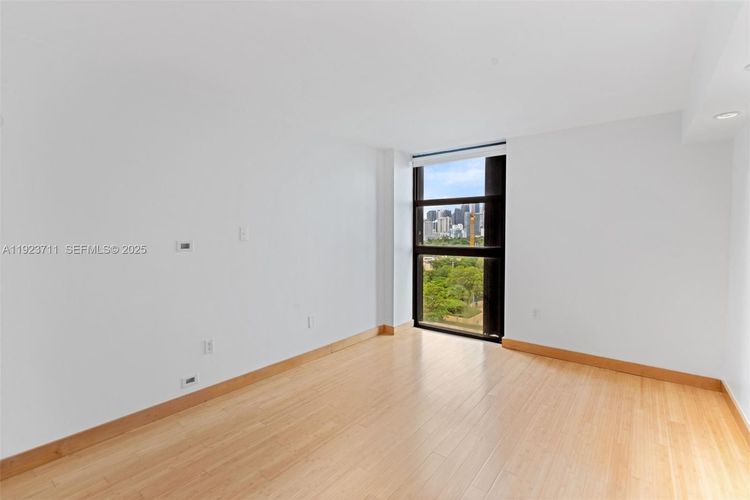 Brickell Park #1102 image #17