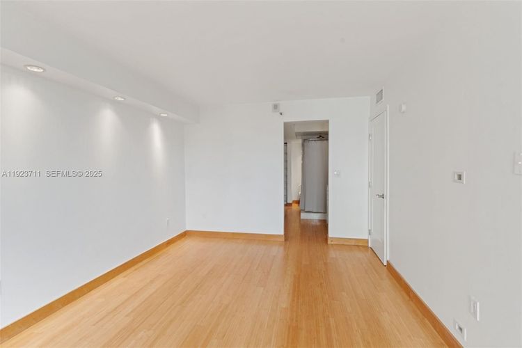 Brickell Park #1102 image #18