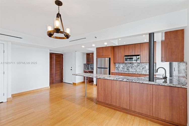 Brickell Park #1102 image #7