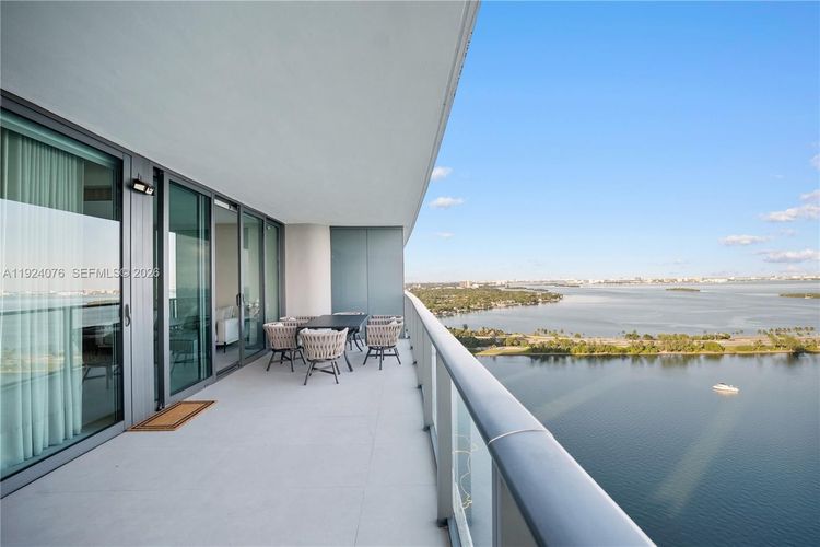 One Paraiso #2805 image #10