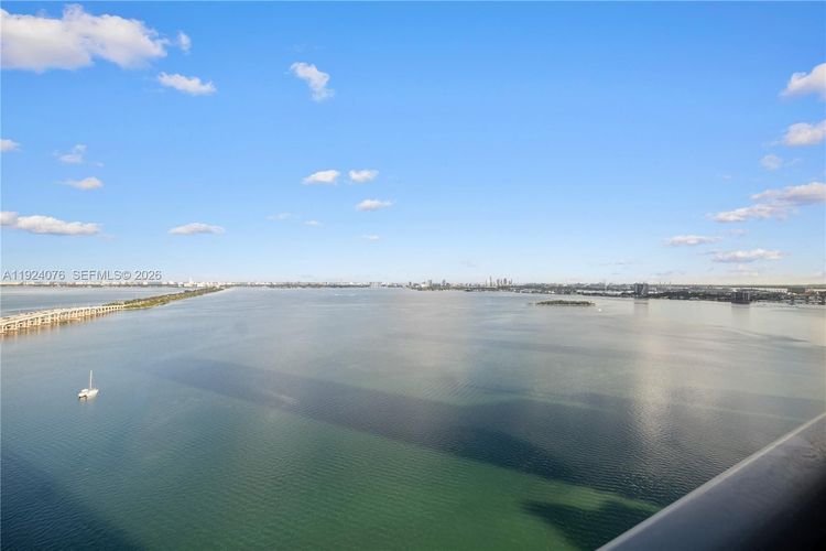 One Paraiso #2805 image #23