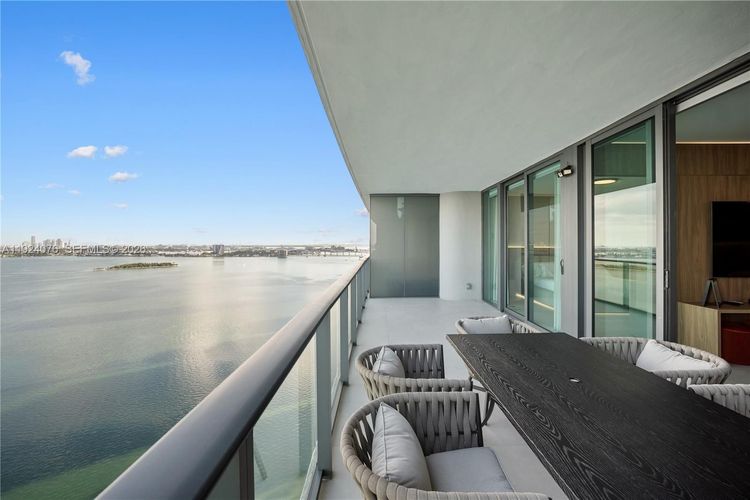 One Paraiso #2805 image #47