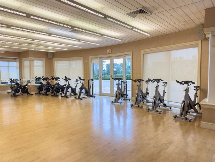 Turnberry Village #302 image #12