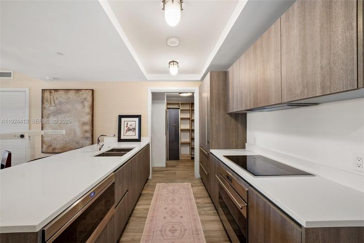 SLS Lux Brickell #2110 image #10