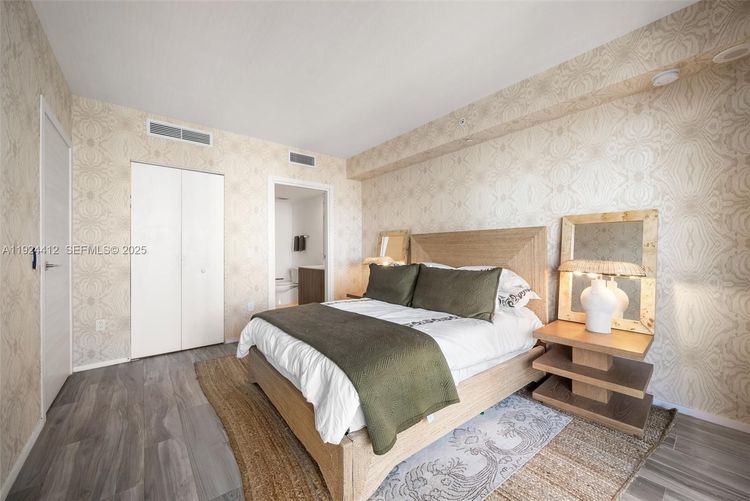 SLS Lux Brickell #2110 image #20